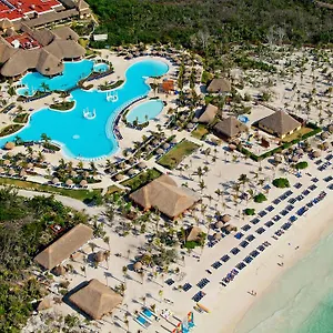 Grand Palladium White & 5*, アクマル メキシコ